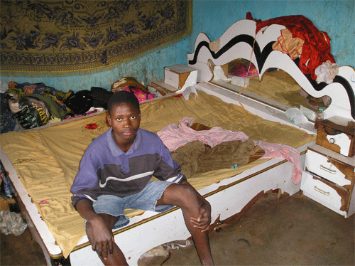 La chambre où Bourama dort avec quatre frères et soeurs