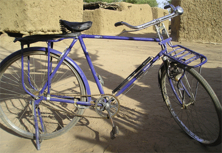 « Le pigeon volant », une bicyclette chinoise très solide.