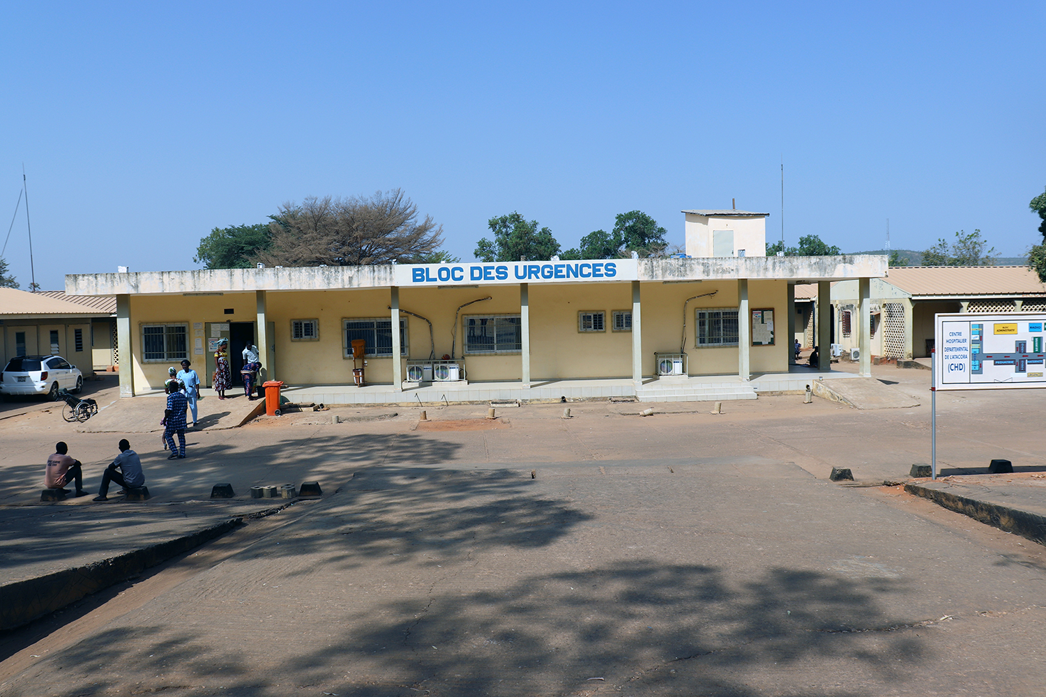 Entrée des urgences de l’hôpital départemental de l’Atakora dans la ville de Natitingu. 