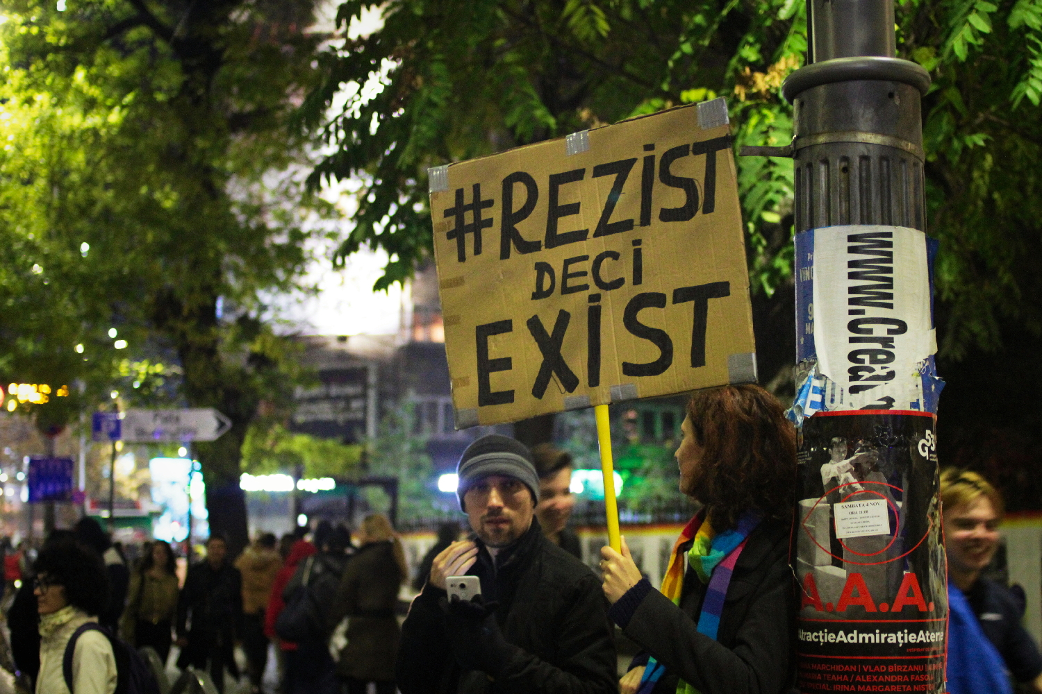 Les manifestations sont fréquentes à Bucarest. Ici, en novembre 2018 : « Résister c’est exister ».