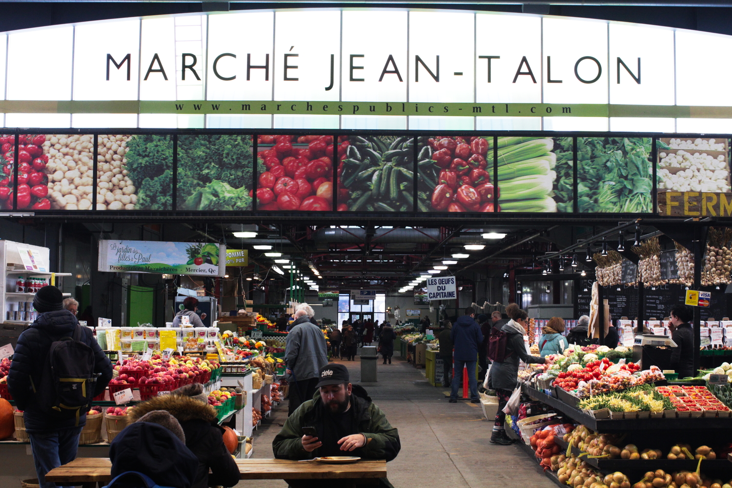 Halle du marché Jean Talon.