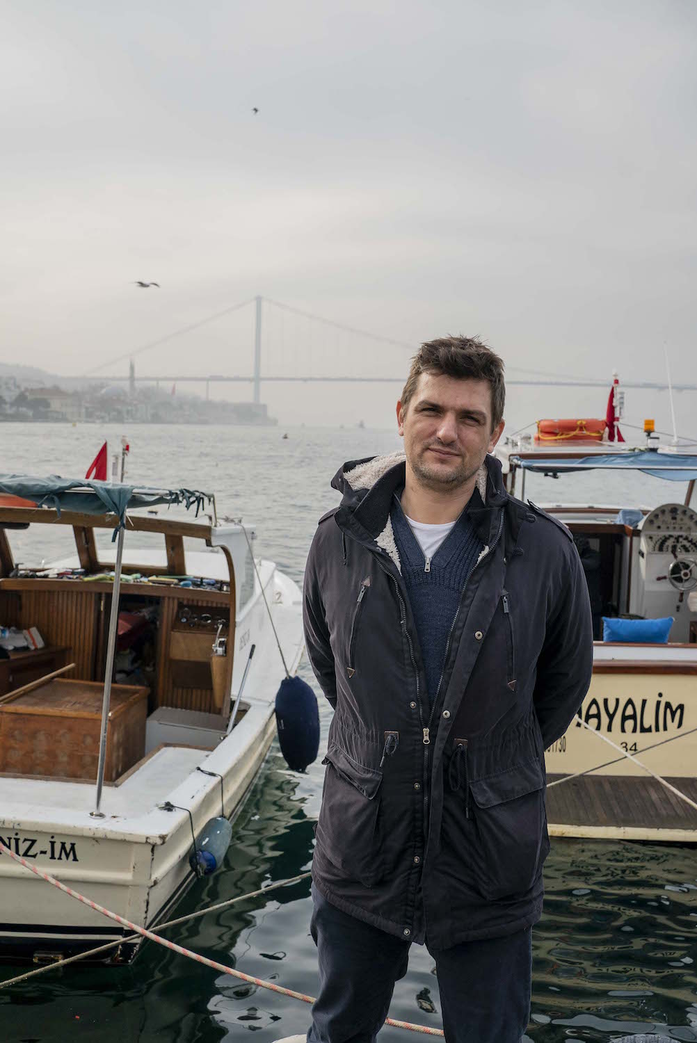 Victor PHILIP nous donne rendez-vous dans un café de Çengelköy sur les rives du Bosphore © Globe Reporters 