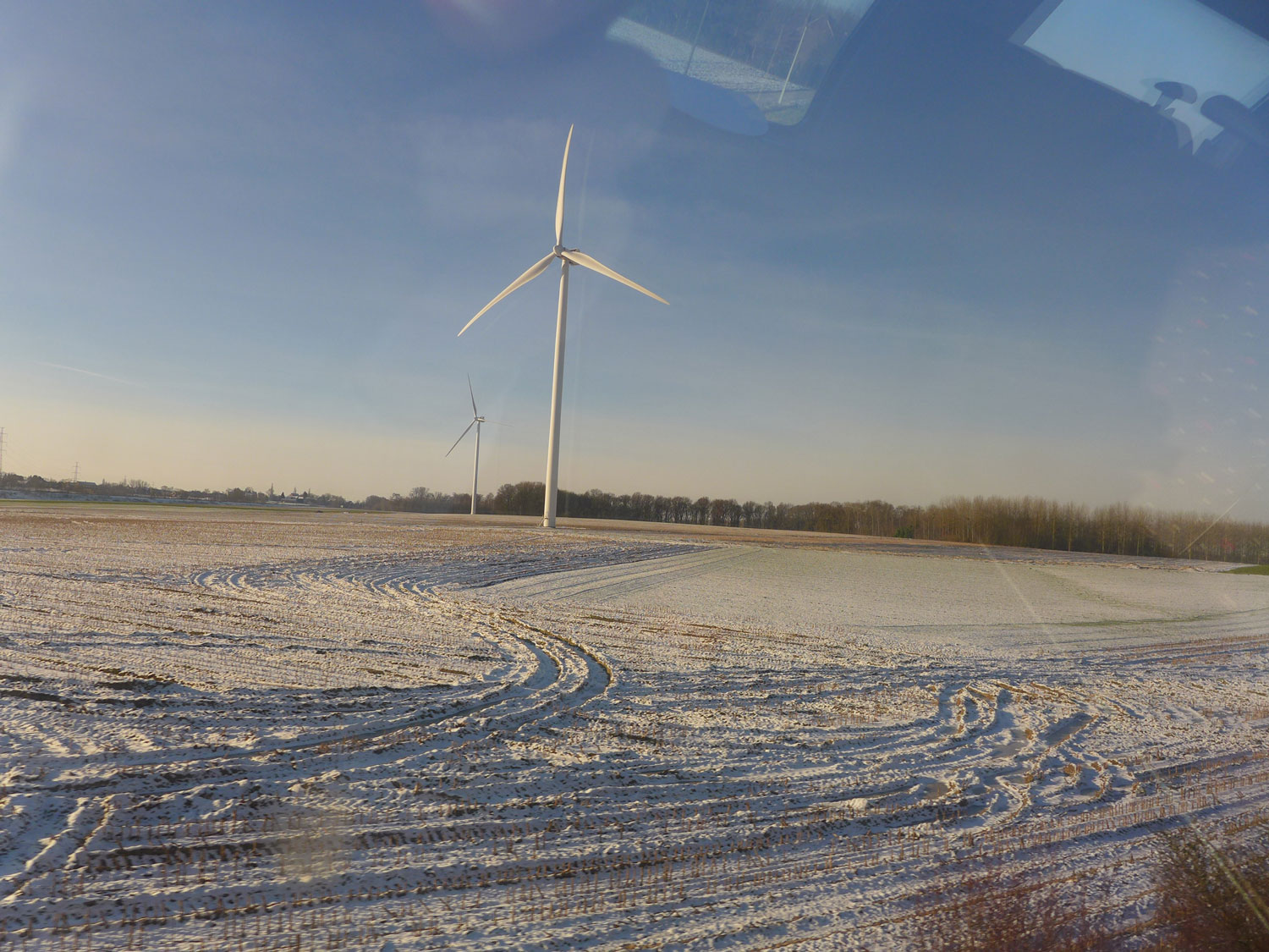 Une vague de froid sévit sur la Belgique depuis quelques jours. Les éoliennes sont très sollicitées pour fournir l’électricité nécessaire © Globe Reporters