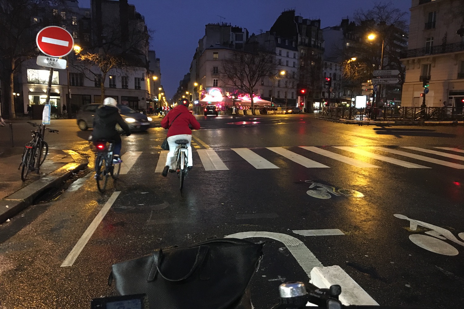 En route vers l’Institut Paris Région © Globe Reporters
