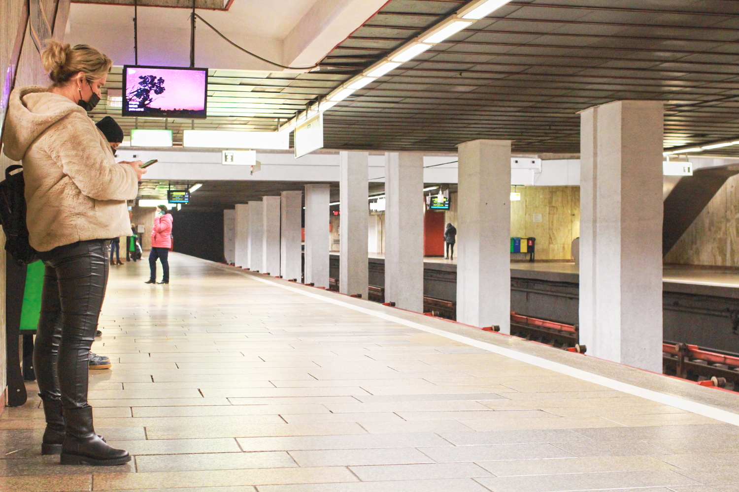 L’intérieur de la station de métro Basarab. © Globe Reporters