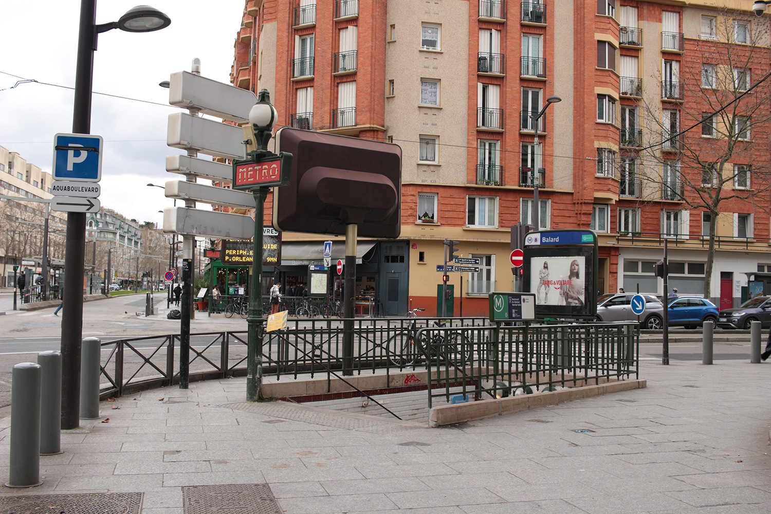 Pour se rendre au siège de France Télévision, notre journaliste doit traverser Paris en métro. Le trajet demande environ 1h00 ! © Globe Reporters