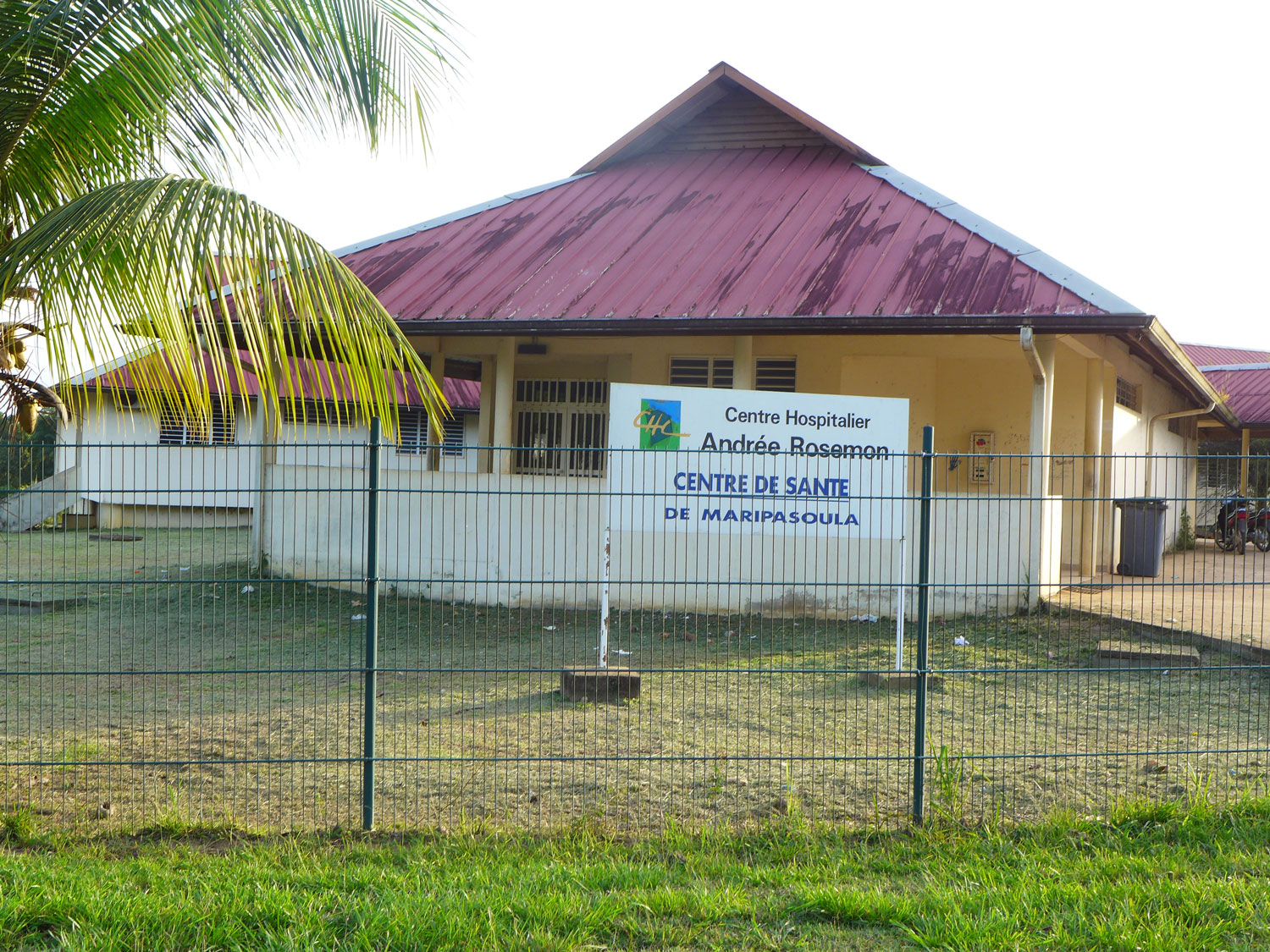 Centre de santé André ROSEMONT à Maripasoula.