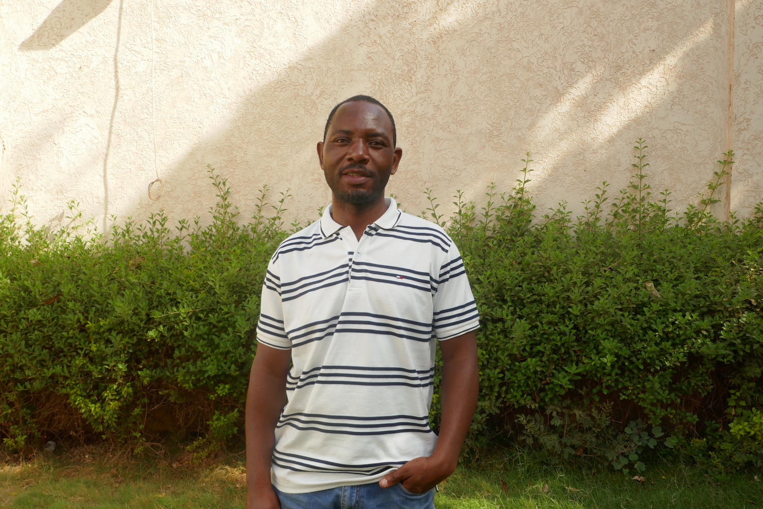 Portrait de TD Jack lors de l’interview, réalisateur congolais et auteur du documentaire La fièvre du coltan © Globe Reporters