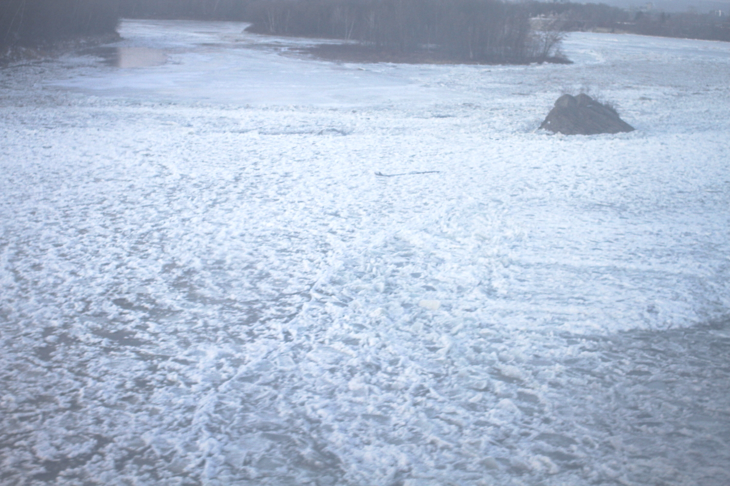 Une rivière de glace.