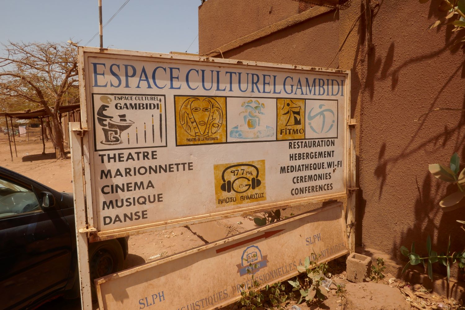 L’Espace culturel Gambidi à Ouagadougou offre des résidences artistiques à des étudiants et étudiantes en interprétation venant de toute l’Afrique et Fatoumata est une bénéficiaire © Globe Reporters