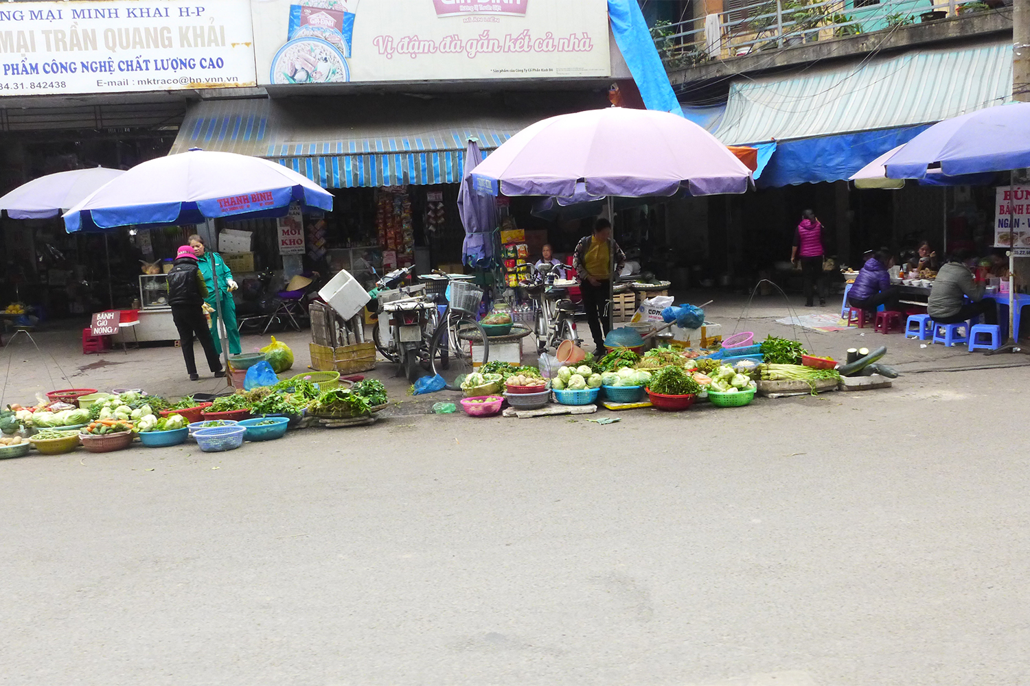 A Haiphong aussi, on retrouve des marchandes de rue !