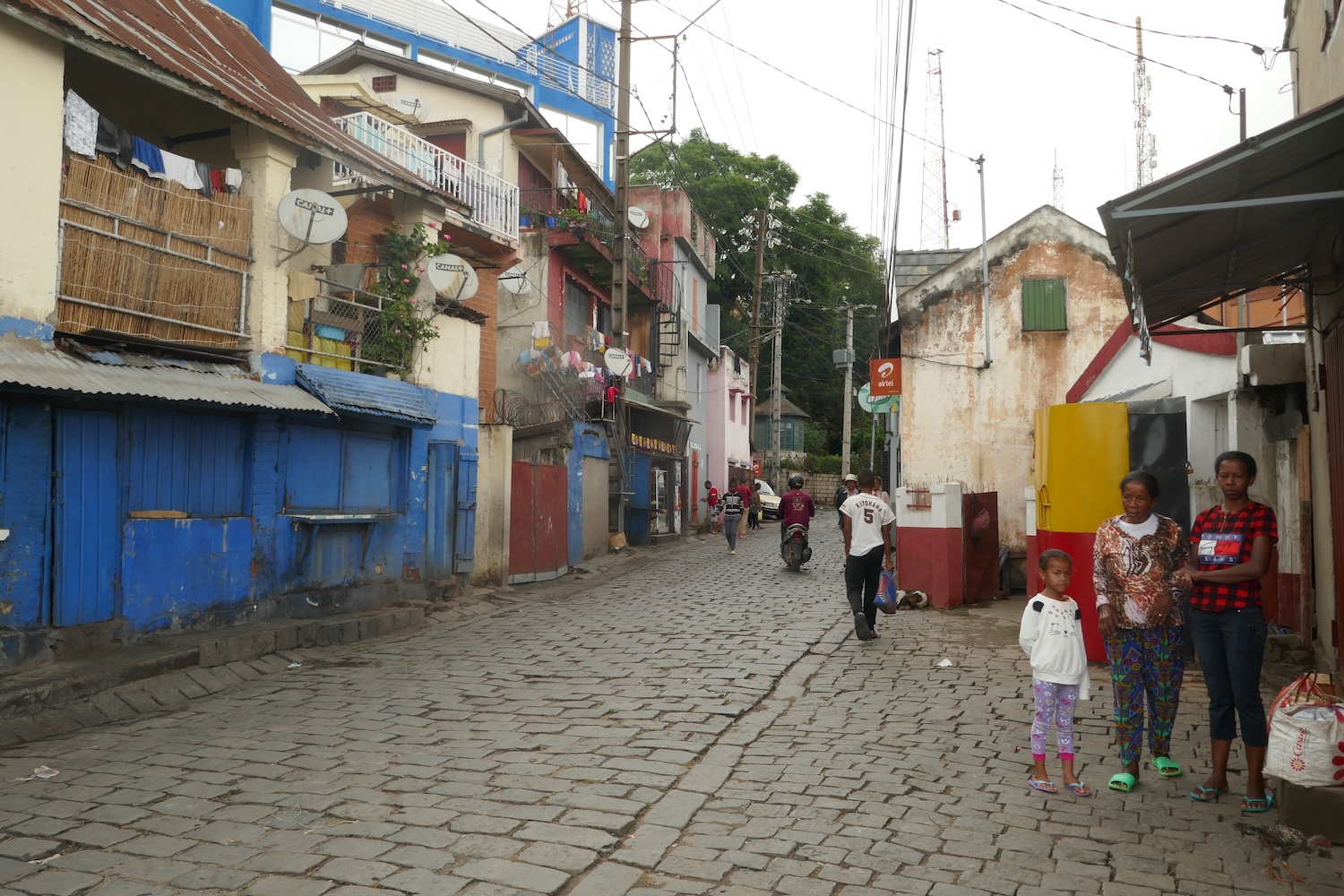 Rue dans la haute ville d’Antananarivo ©Globe Reporters