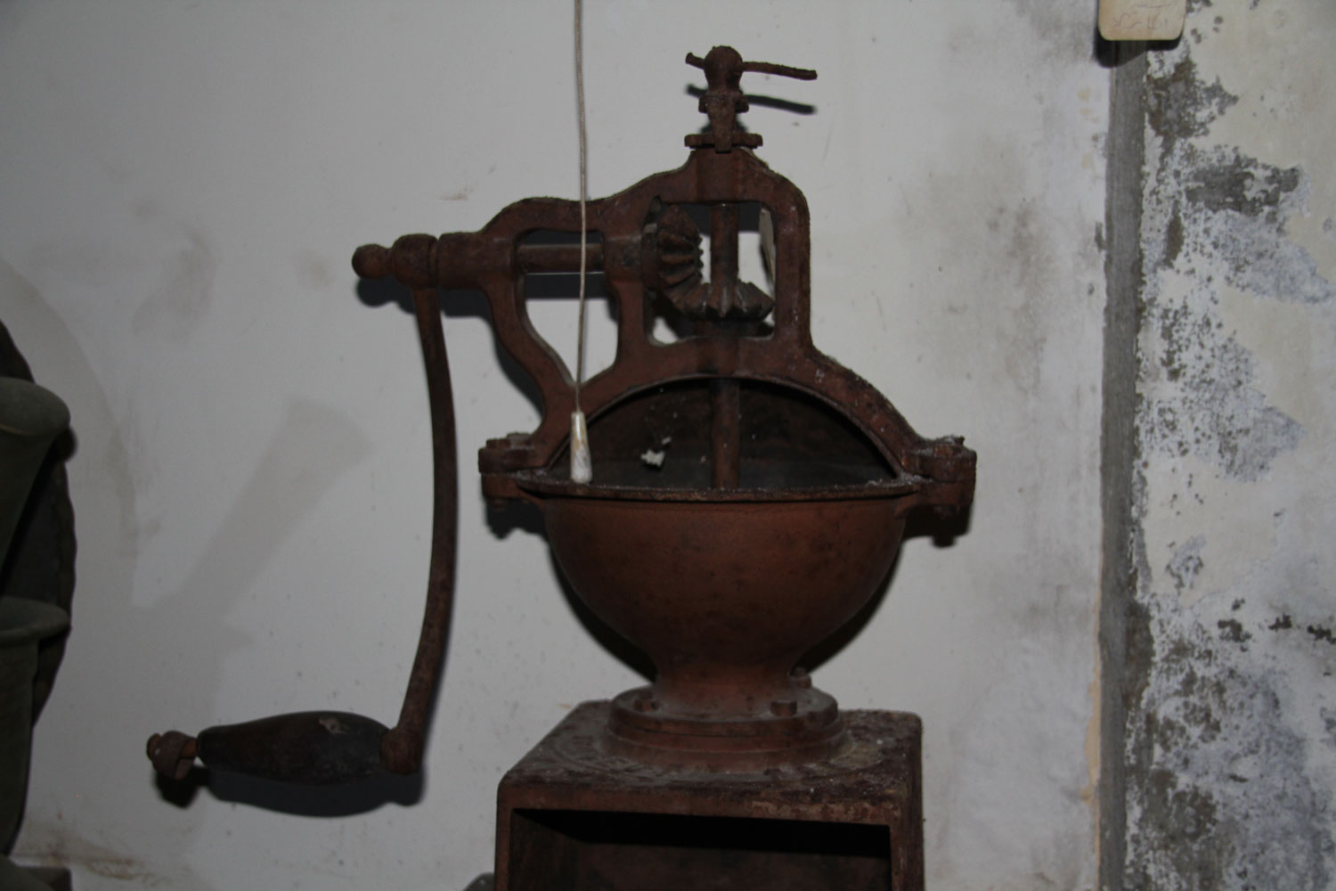 Un moulin à café, l’une des première pièce du musée © Globe Reporters