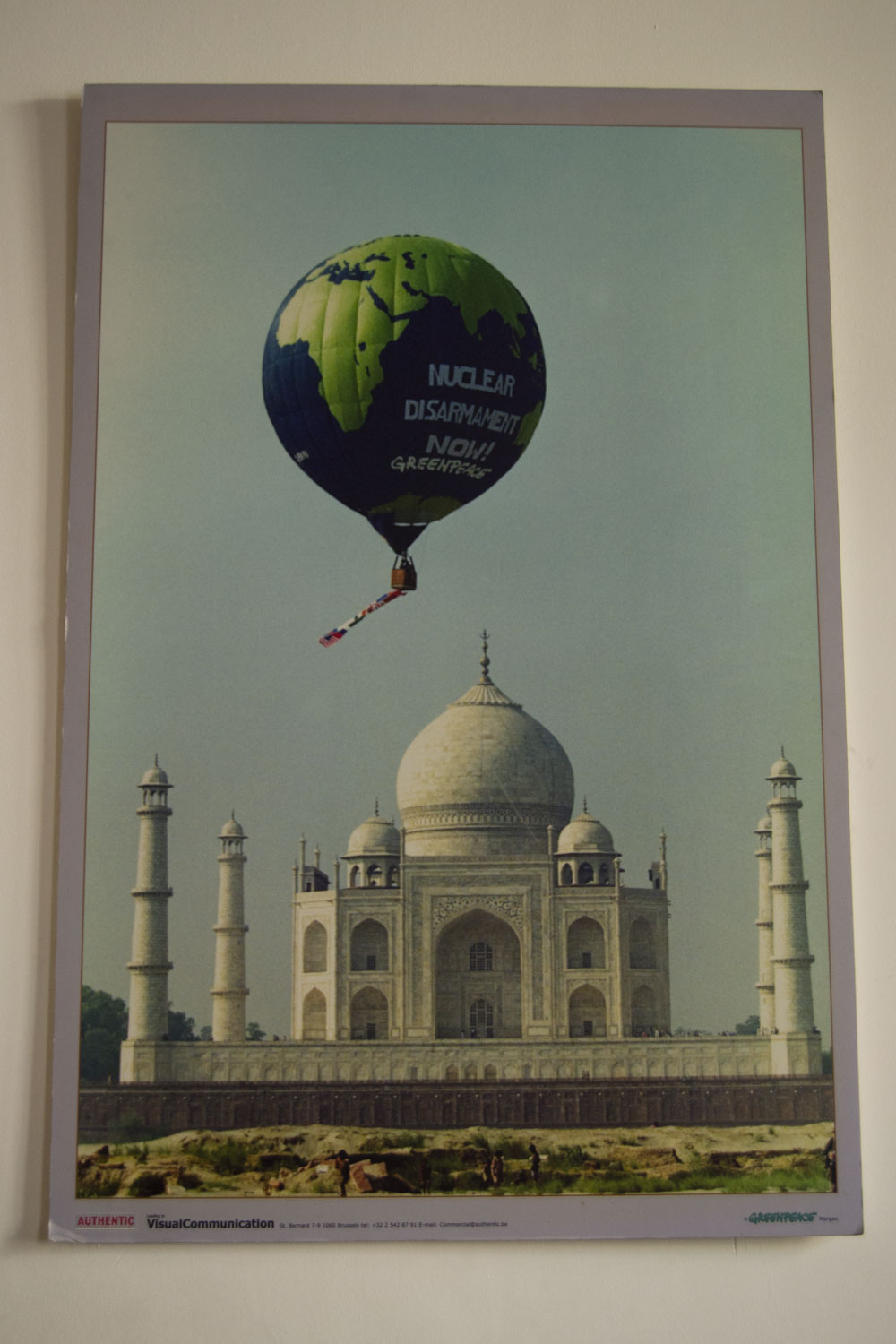 Une photo prise du Taj Mahal en 1988, lors d’une action de protestation de Greenpeace contre le désarmement nucléaire © Globe Reporters