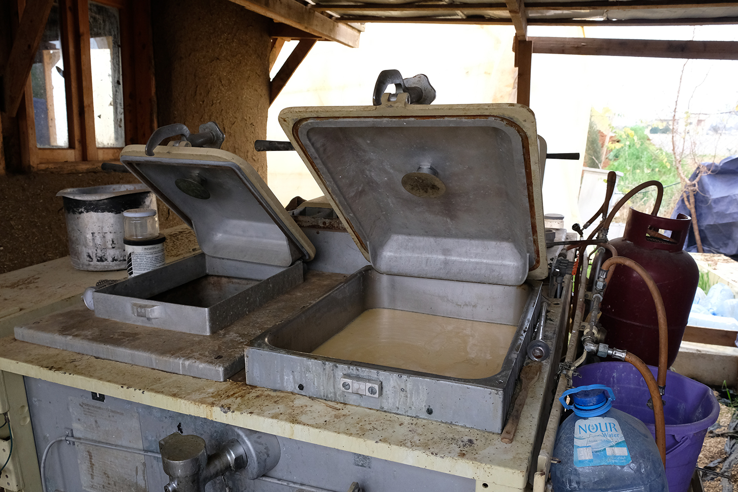 Une vieille cuisinière sert aujourd’hui pour fabriquer du savon ! © Globe Reporters
