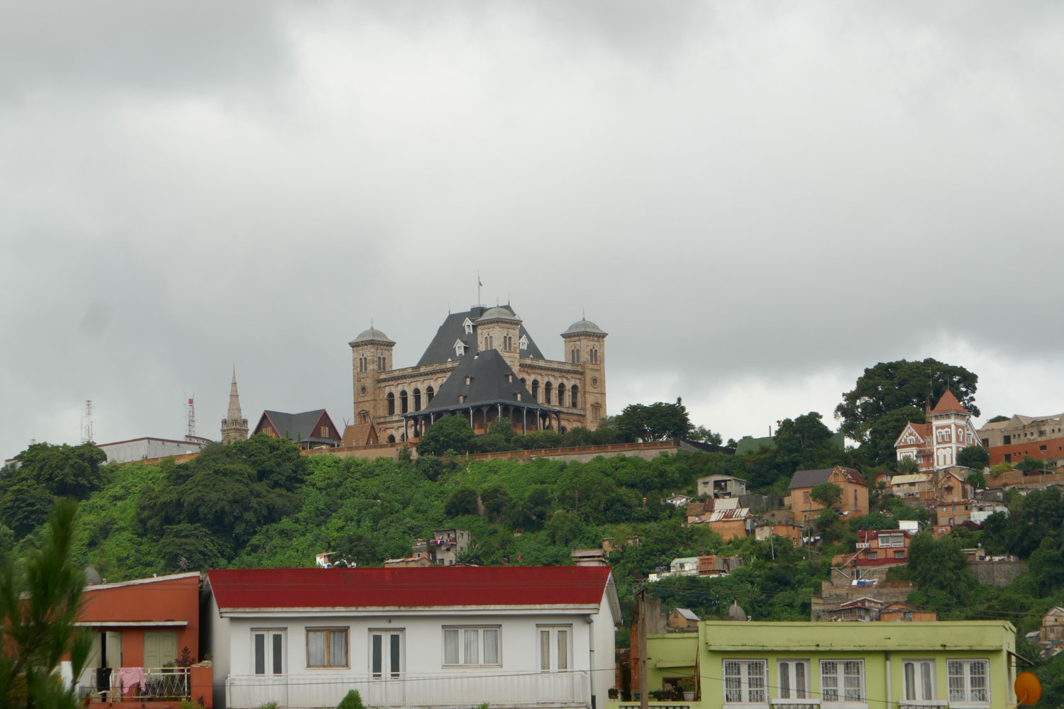 Le palais de la reine ou Rova est situé au point culminant d’Antananarivo © Globe Reporters