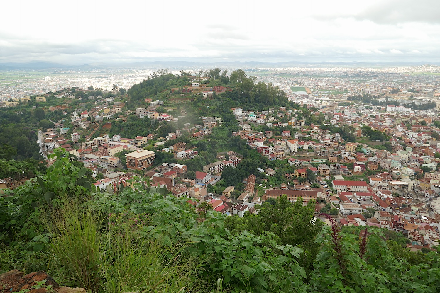 Une colline à Antananarivo © Globe Reporters