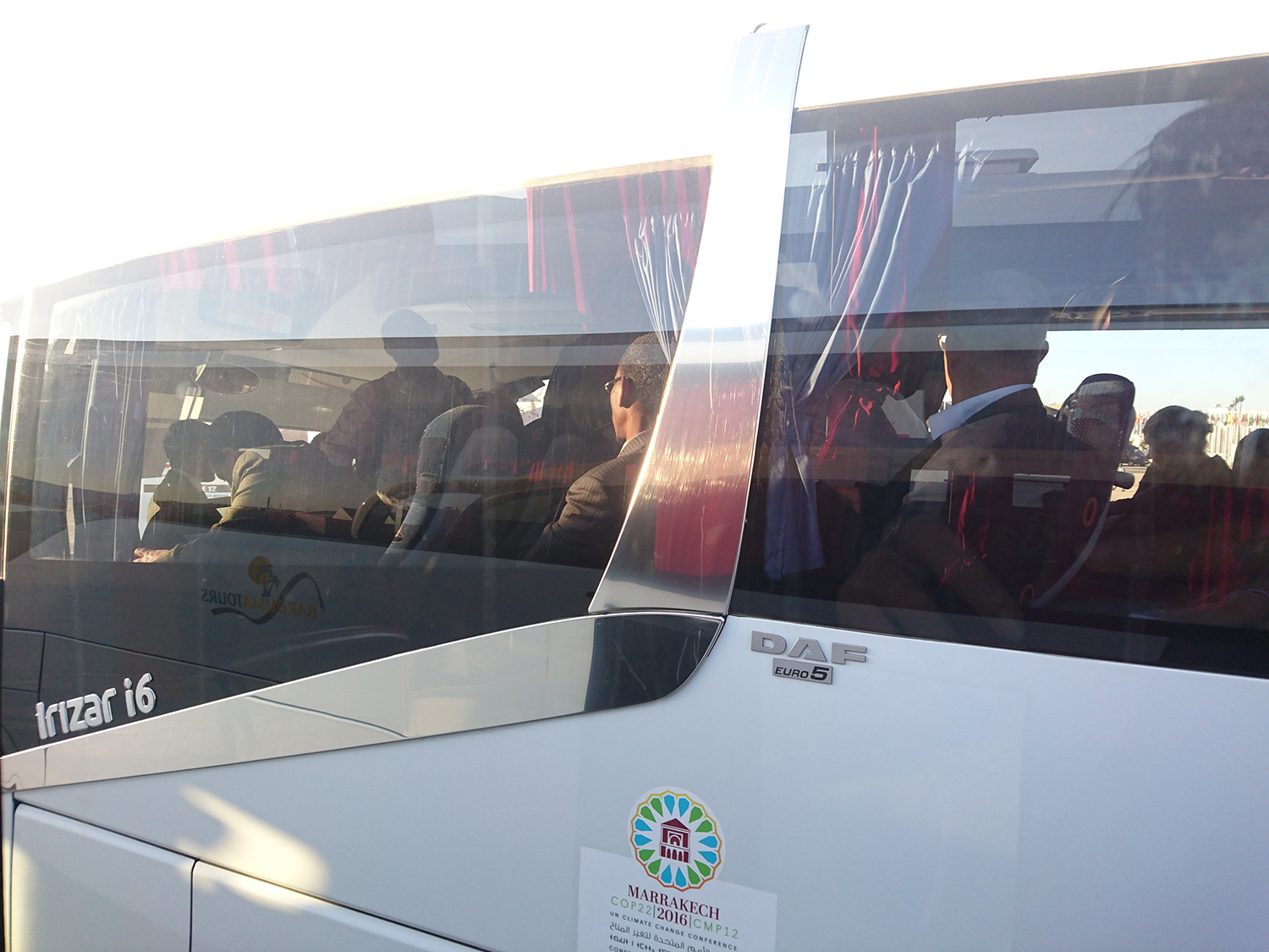 Des bus ont été affrétés pour transporter les participants de leurs hôtels au site de la COP.