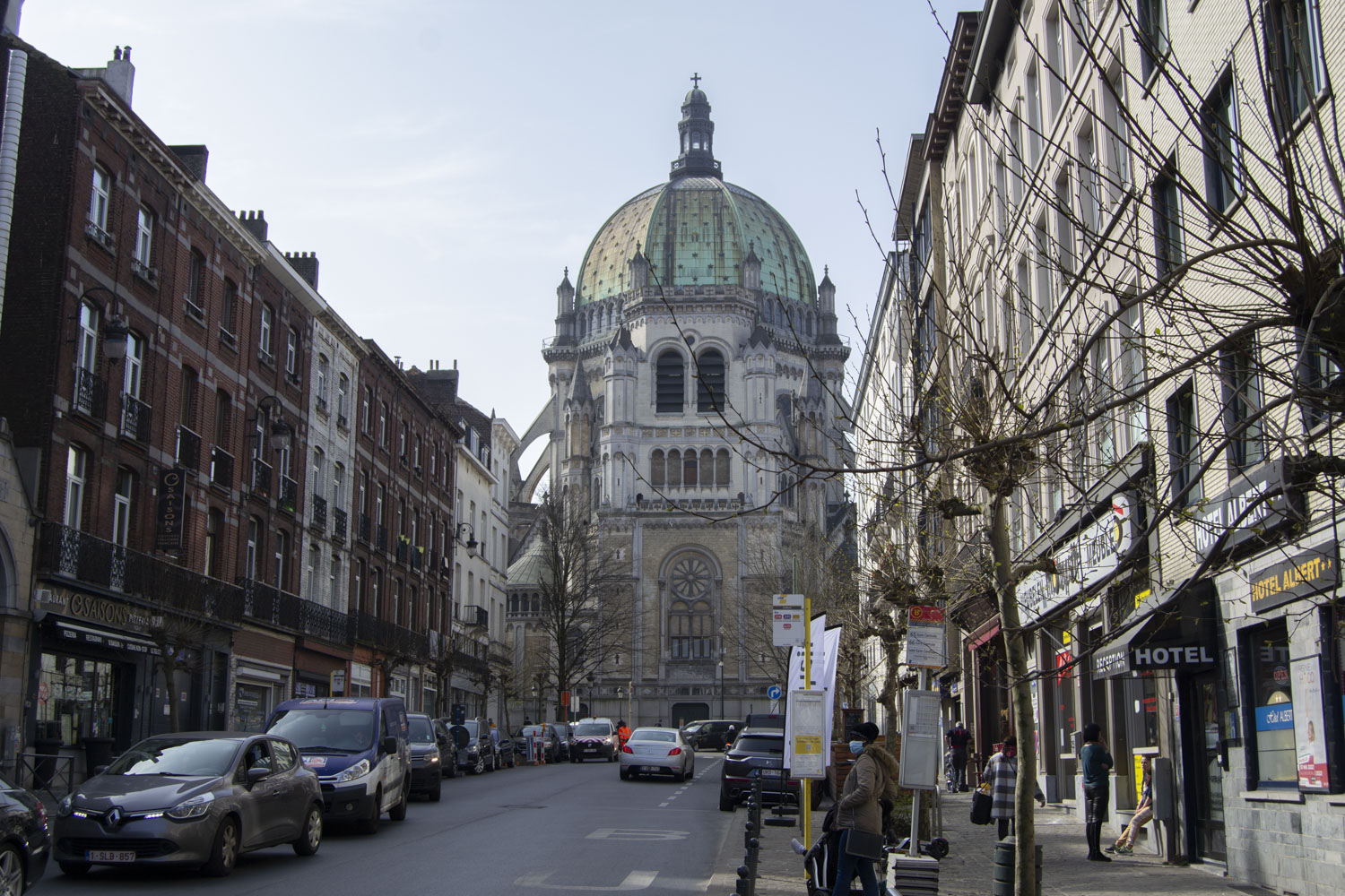 Sur la route du retour, notre correspondante passe à côté d’une belle église de Bruxelles : l’Église Sainte-Marie, à Schaerbeek © Globe Reporters