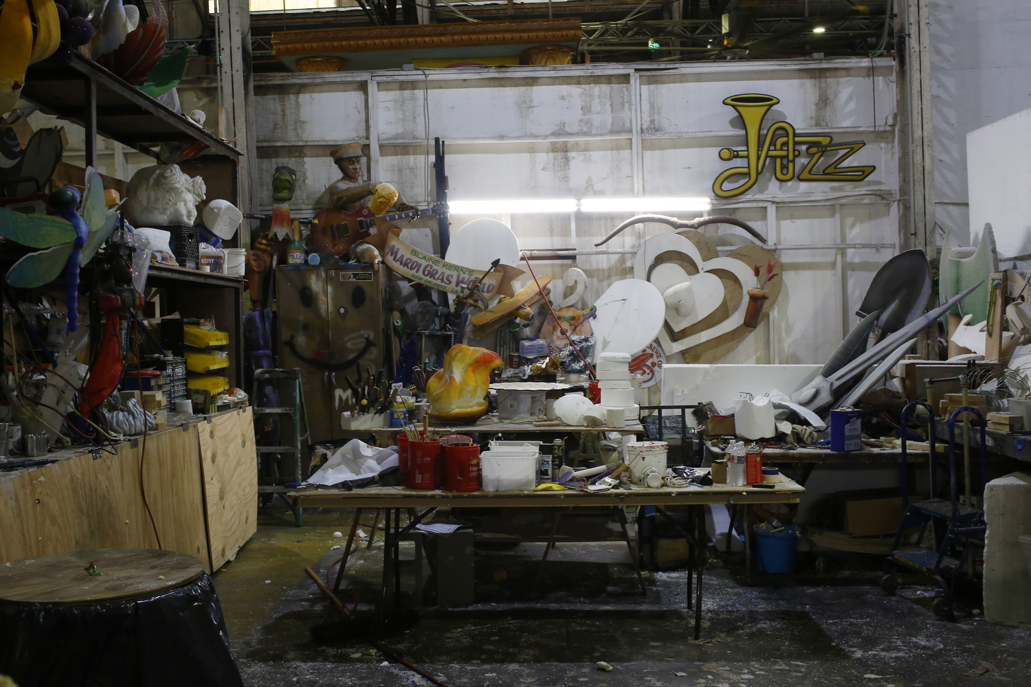 Atelier de peintures dans les Kern studios © Globe Reporters