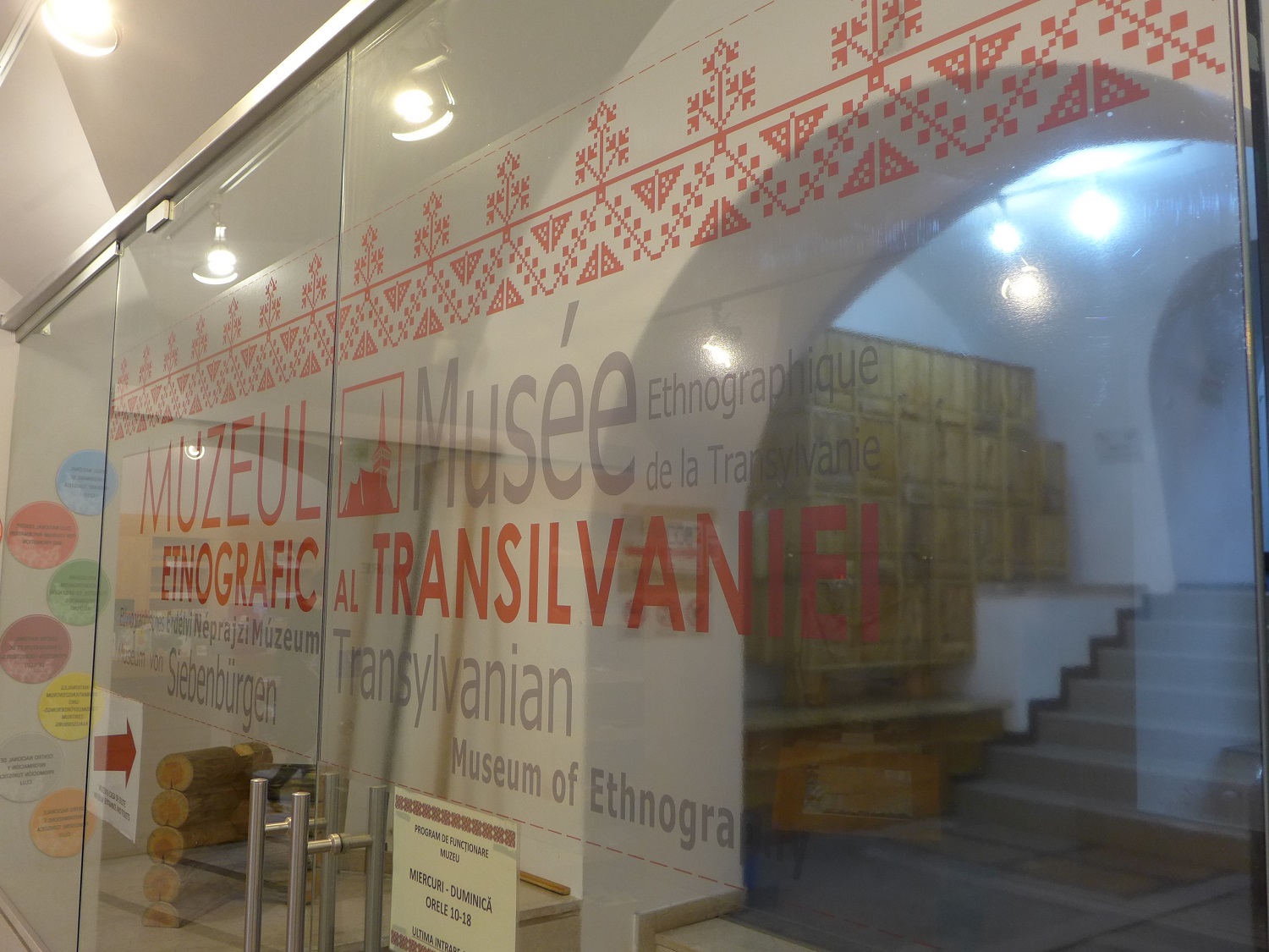 L’entrée du Musée ethnographie de Transylvanie, à Cluj. C’est un musée dédié aux traditions de la région.