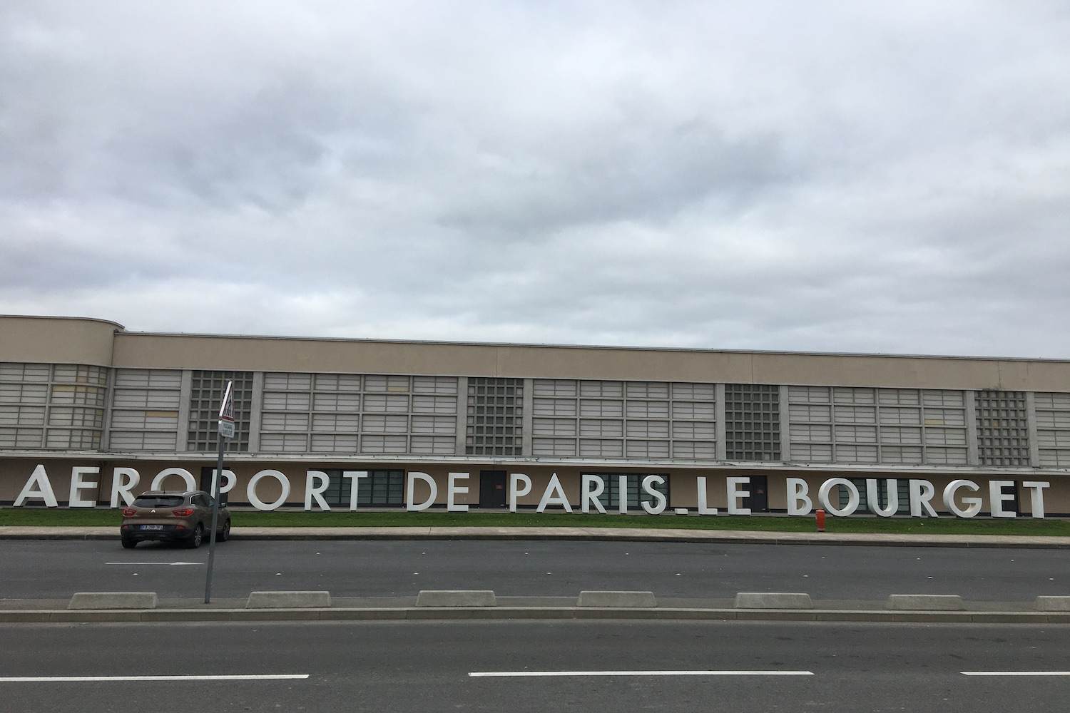 Le musée est collé à l’aéroport du Bourget © Globe Reporters