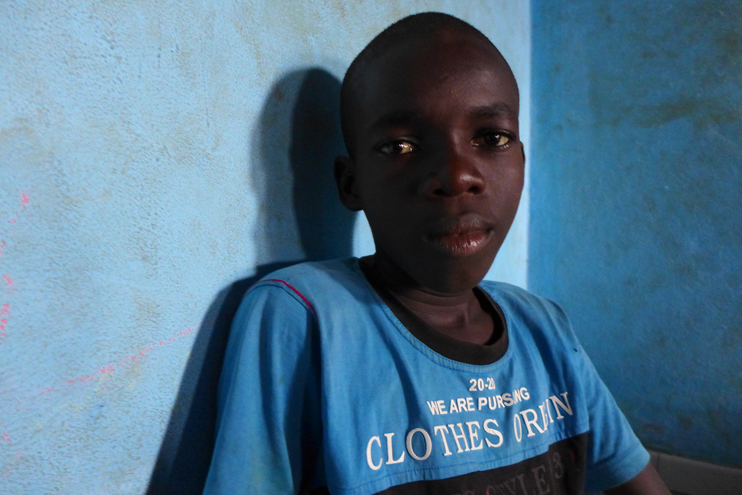 Sekou, 14 ans, enfant des rues accueilli au foyer de l’espoir.
