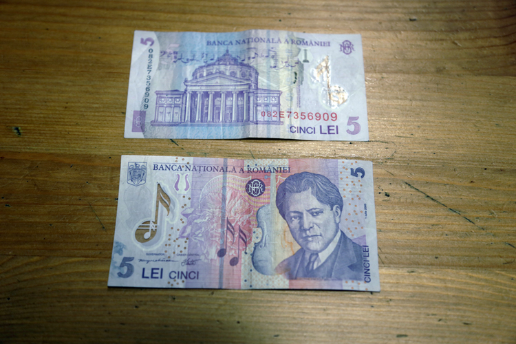 Billet de 5 lei, soit 1,1 euro