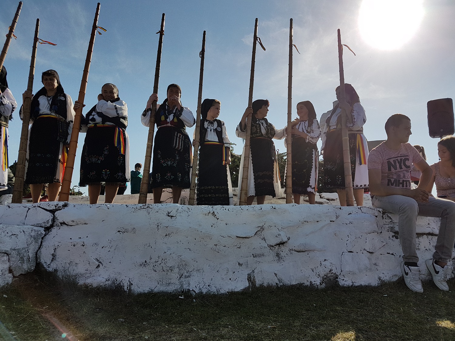 Aujourd’hui, c’est une fête folklorique, où se produisent des groupes de musique et de danse traditionnelle (Photo La bande à Cocasse).