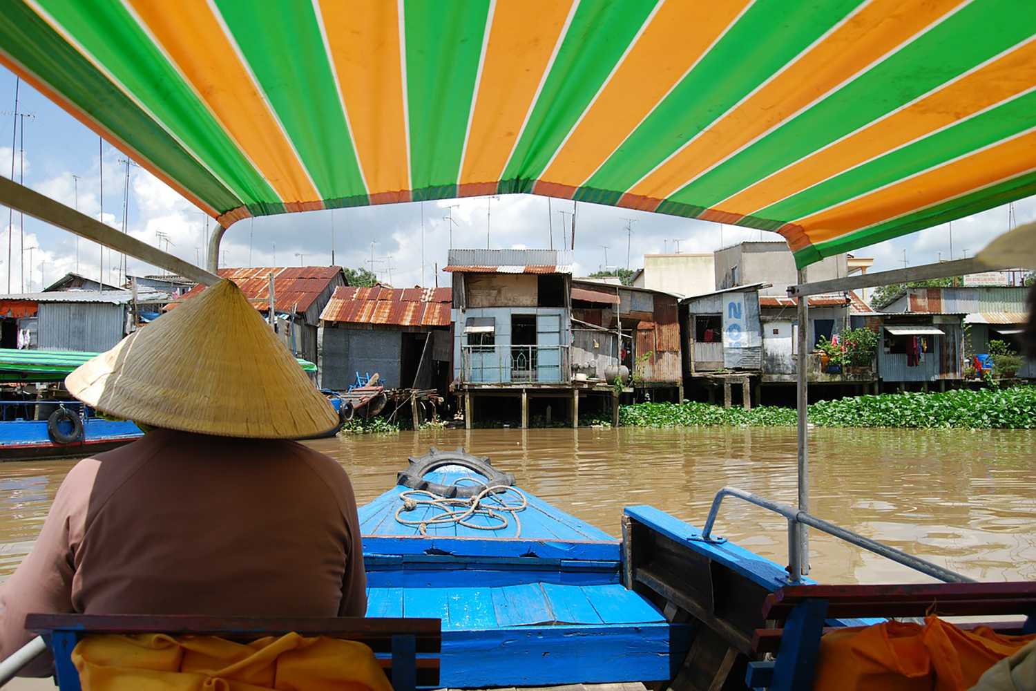 Le Delta du Mekong au Sud du Vietnam est également très visité. En vietnamien, le 