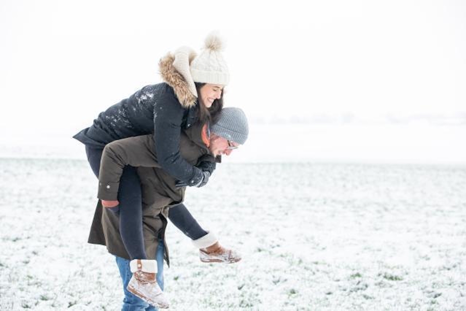 Couple dans la neige © DR