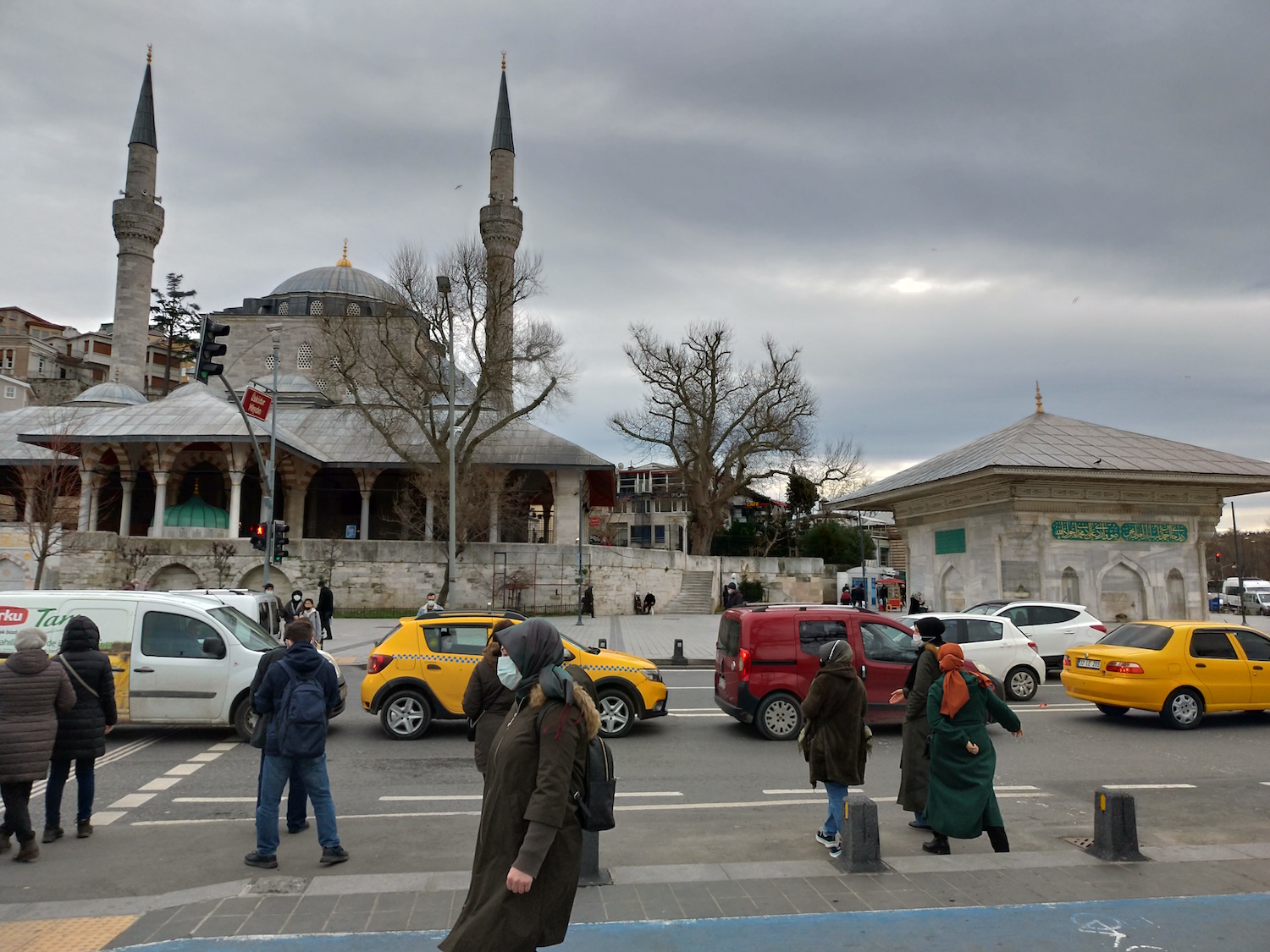 Üsküdar est un arrondissement populeux et plutôt conservateur de la rive orientale d’Istanbul. Ici, la mosque Mihrima Sultan. © Globe Reporters