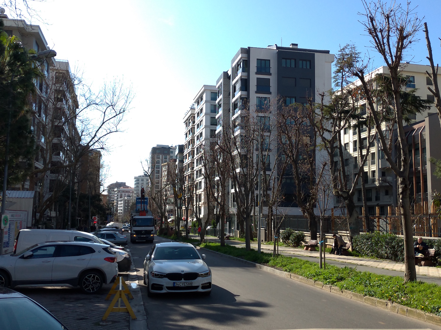 Avec le rapide développement économique des années 2000, les immeubles d’habitations de standing ont fleuri à travers Istanbul. © Globe Reporters