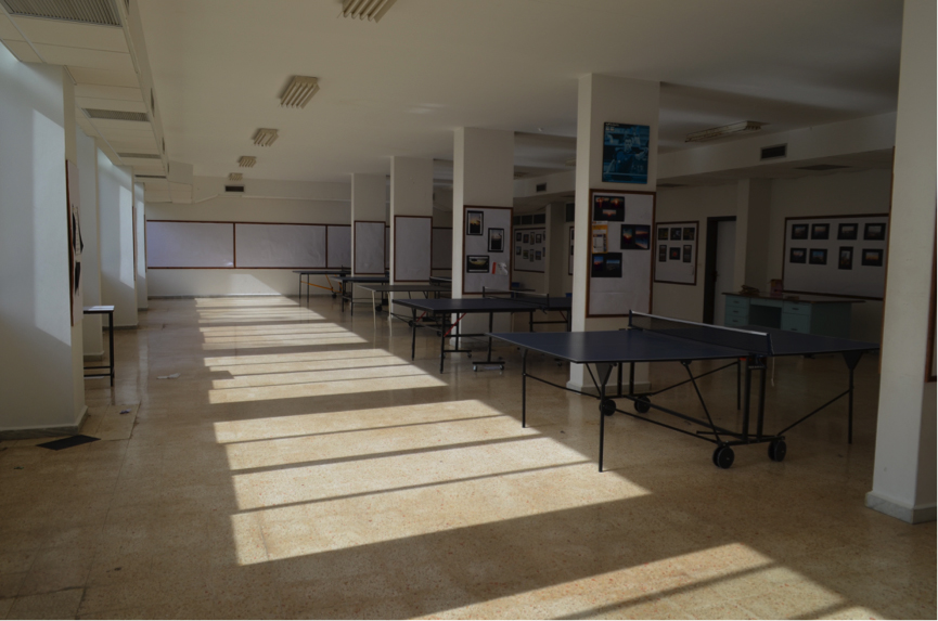 Salle polyvalente (ping-pong, salle d’exposition, forum des universités…)