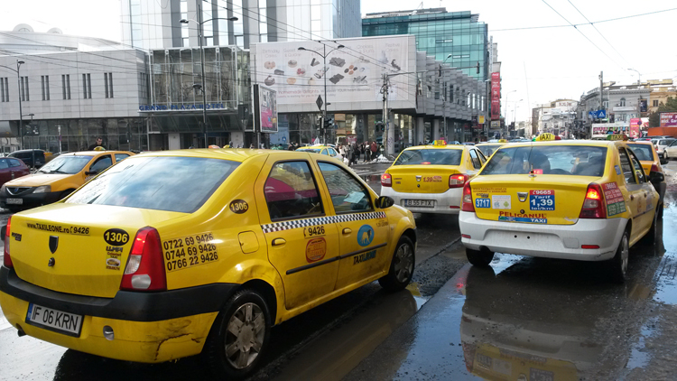 Les taxis jaunes, comme à New York