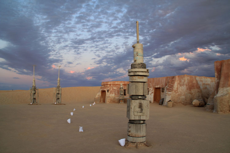 Vestiges du tournage de Star wars dans le désert tunisien. Photo fournie par l’office tunisien du tourisme à Paris.