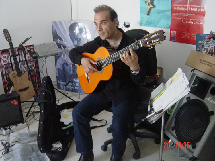 Le guitariste de flamenco Juan Carmona à l’école