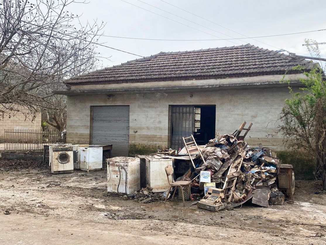 Dégâts dans une maison individuelle en Thessalie après les inondations© Globe Reporters 